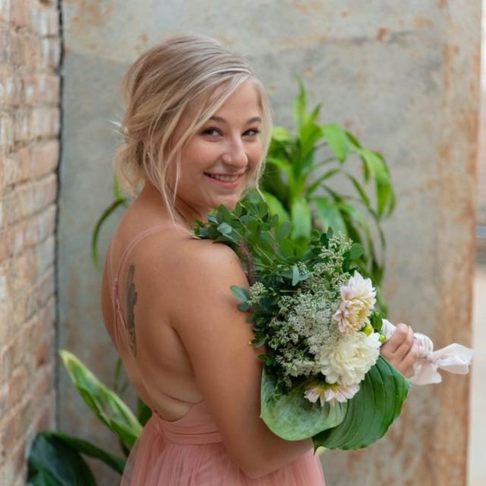 Meet your Posher, Tessa